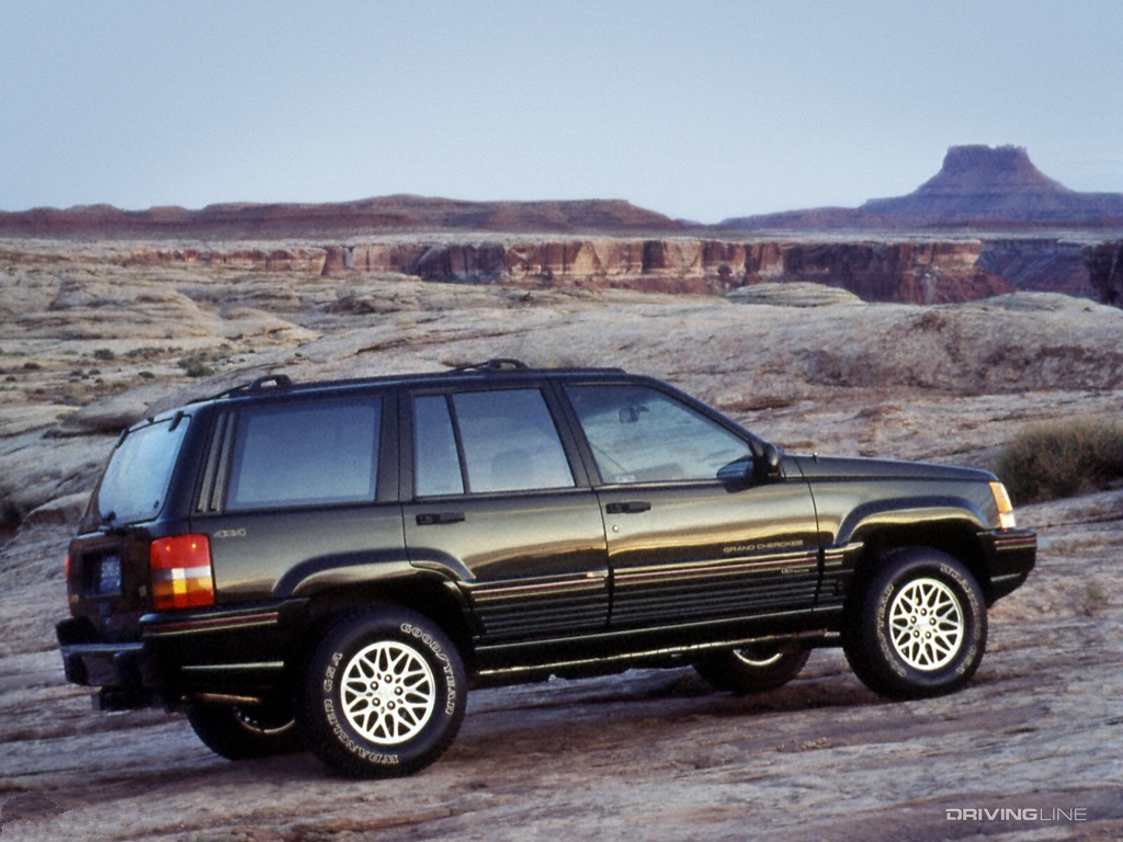 The Jeep Grand Cherokee ZJ Is The Cheap '90s OffRoad 4X4
